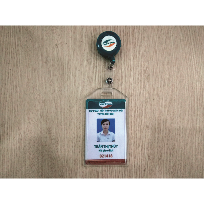 Mẫu dây đeo thẻ co rút của nhân viên viettel